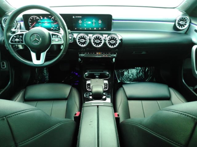 Used 2019 Mercedes-Benz A 220 4MATIC image 3