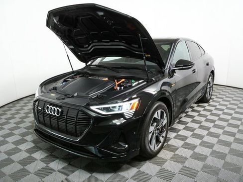 Certified 2023 Audi e-tron Premium w/ Convenience Plus Package AWD/4WD image 34