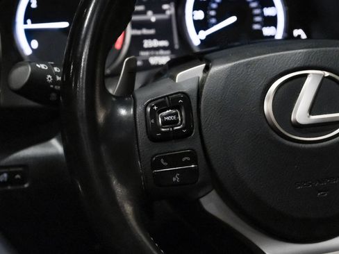 Used 2016 Lexus RC 200t image 17