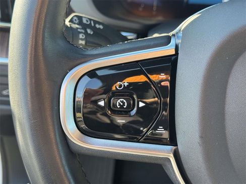 Used 2023 Volvo XC60 B5 Plus w/ Climate Package image 19