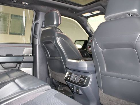 Used 2024 Ford F150 Raptor AWD/4WD image 32