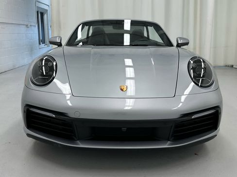 Used 2022 Porsche 911 Carrera RWD image 5