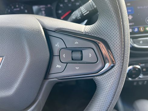 Used 2023 Chevrolet TrailBlazer LT w/ Convenience Package image 18