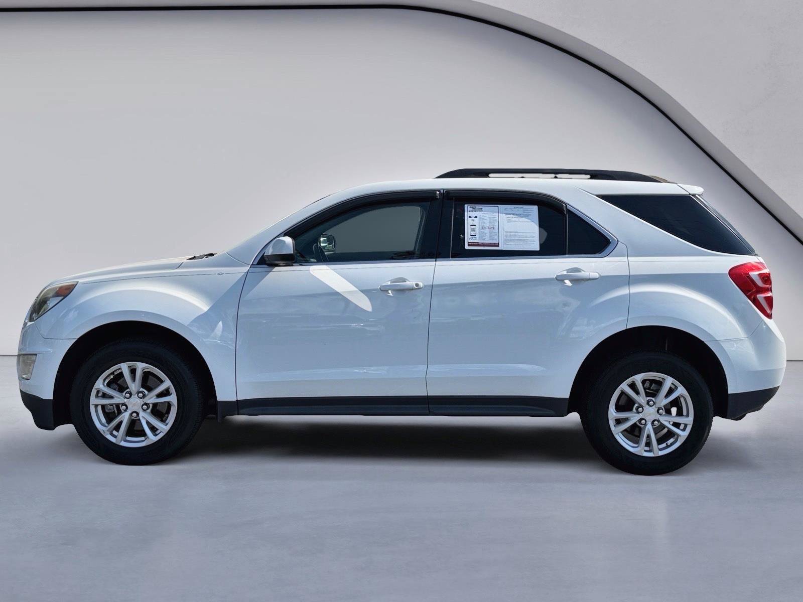 Used 2016 Chevrolet Equinox LT w/ Convenience Package FWD image 2