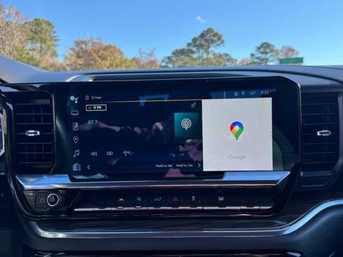 Used 2023 Chevrolet Silverado 1500 RST image 11