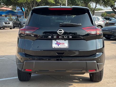 Used 2025 Nissan Rogue SV FWD image 5