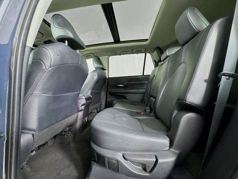 Certified 2025 Toyota Grand Highlander AWD image 24