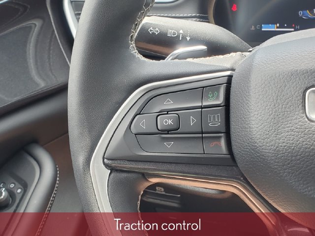 Used 2023 Jeep Grand Cherokee L Laredo w/ Luxury Tech Group I AWD/4WD image 19