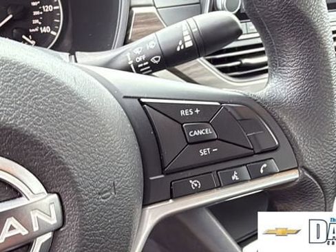 Used 2025 Nissan Altima 2.5 SV FWD image 20