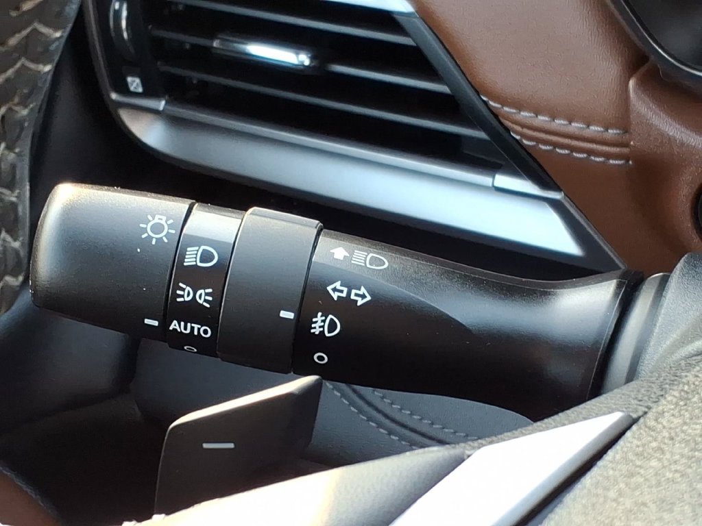 Used 2021 Subaru Outback Touring XT AWD/4WD image 28