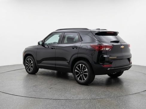 Used 2025 Chevrolet TrailBlazer LT FWD image 6