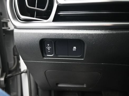 Used 2025 Kia Sorento S w/ Panoramic Sunroof Package FWD image 13
