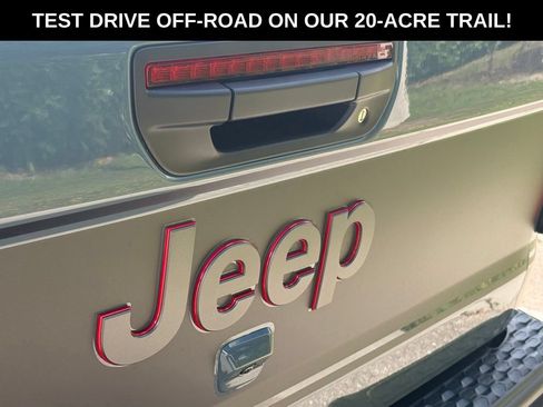 New 2026 Jeep Gladiator Mojave AWD/4WD image 30