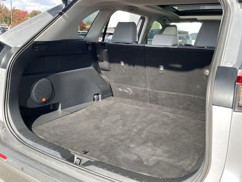 Used 2019 Toyota RAV4 Limited image 17