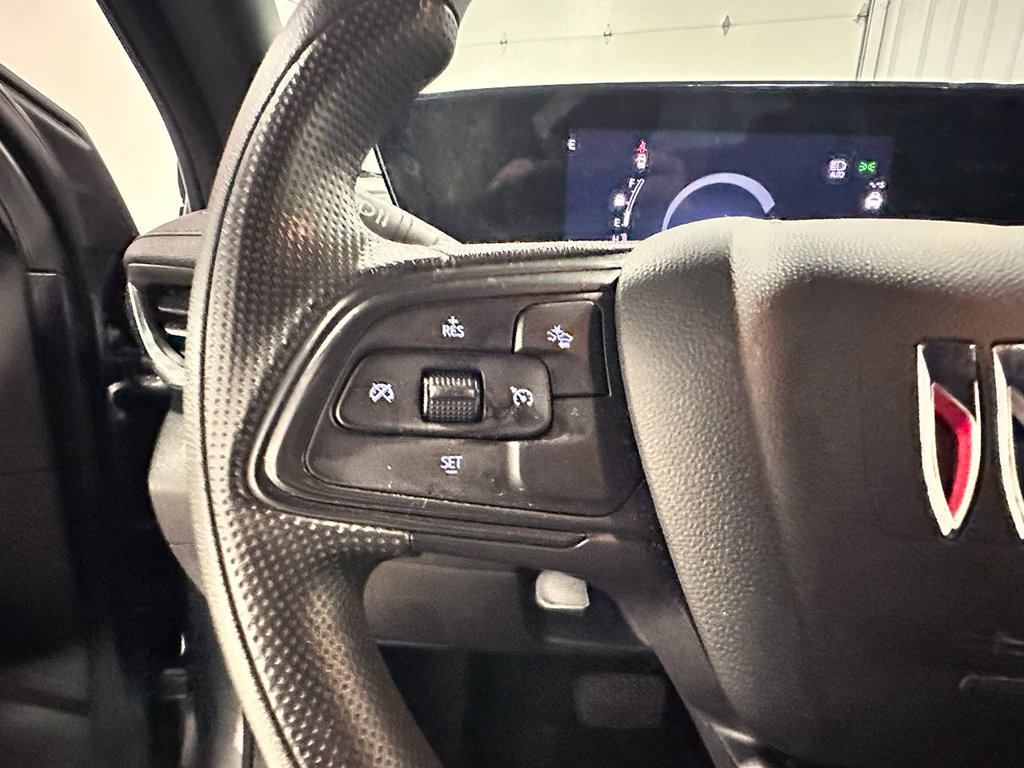 Used 2024 Buick Envista Preferred FWD image 30
