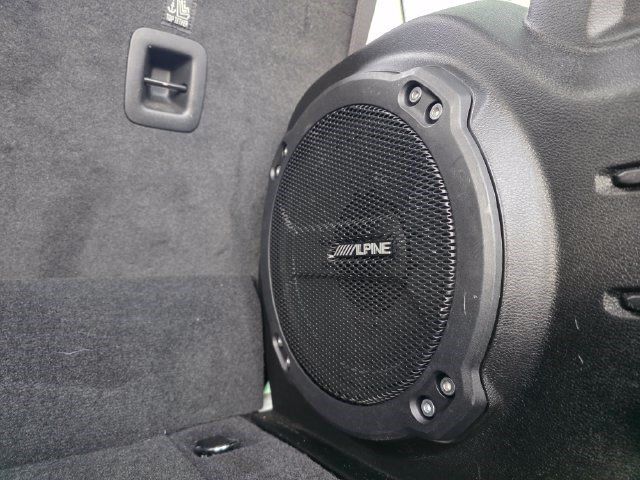 Used 2023 Jeep Wrangler Unlimited w/ Sun & Screen Package AWD/4WD image 12