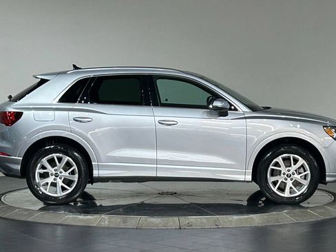 Used 2024 Audi Q3 2.0T Premium Plus AWD/4WD image 11
