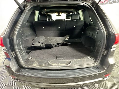 Used 2020 Jeep Grand Cherokee Altitude image 25