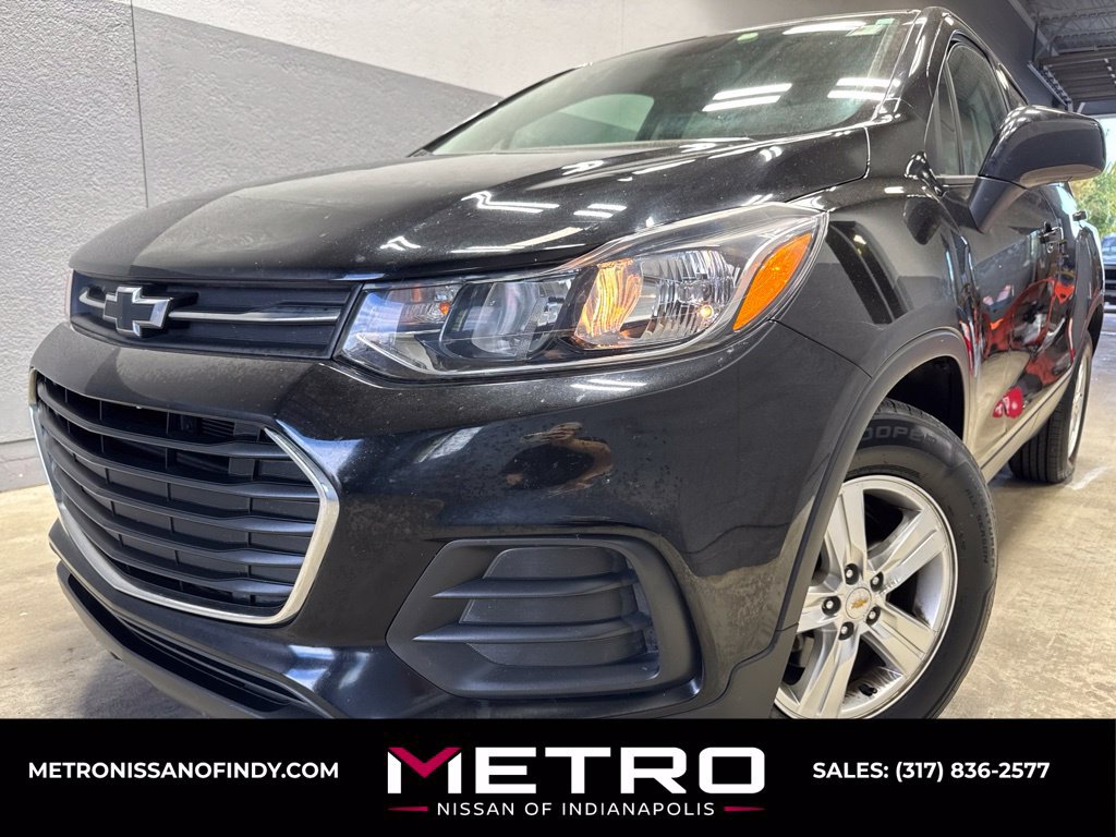 Used 2020 Chevrolet Trax LS w/ Tint and Cruise Package FWD image 1