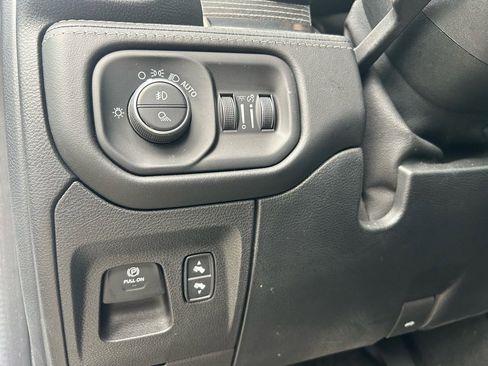 Used 2021 RAM 1500 Limited image 13