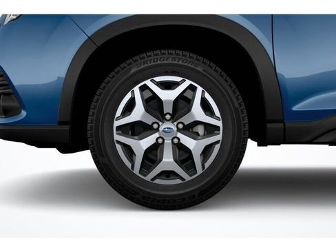 Used 2023 Subaru Forester Premium image 10