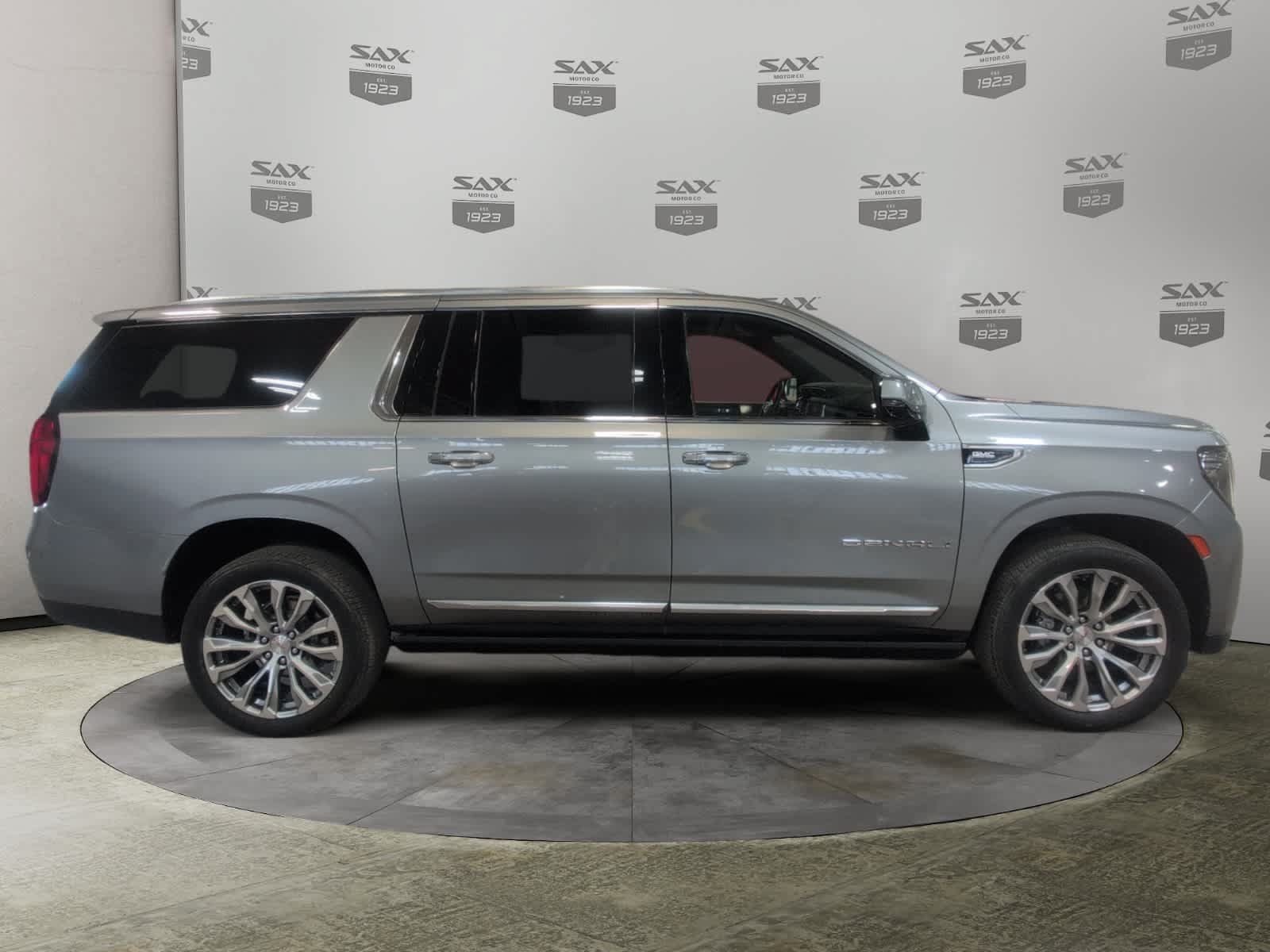 Used 2023 GMC Yukon XL Denali w/ Max Trailering Package AWD/4WD image 6