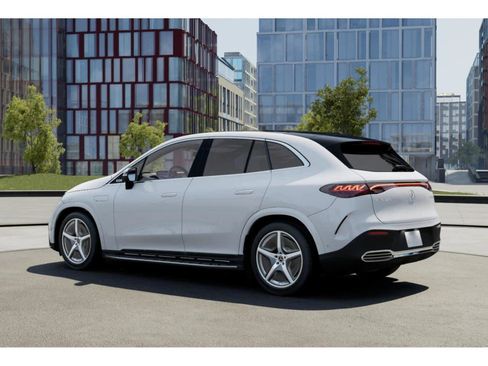 New 2026 Mercedes-Benz EQE 320 4MATIC SUV image 28
