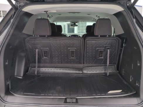 Used 2020 Chevrolet Traverse LT image 33