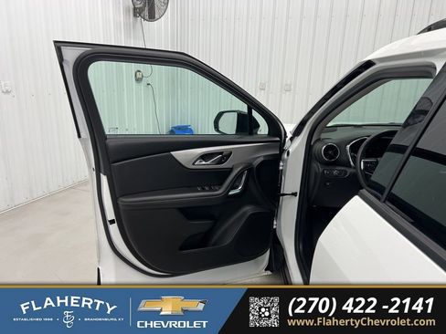 Used 2024 Chevrolet Blazer LT w/ Midnight/Sport Edition image 8