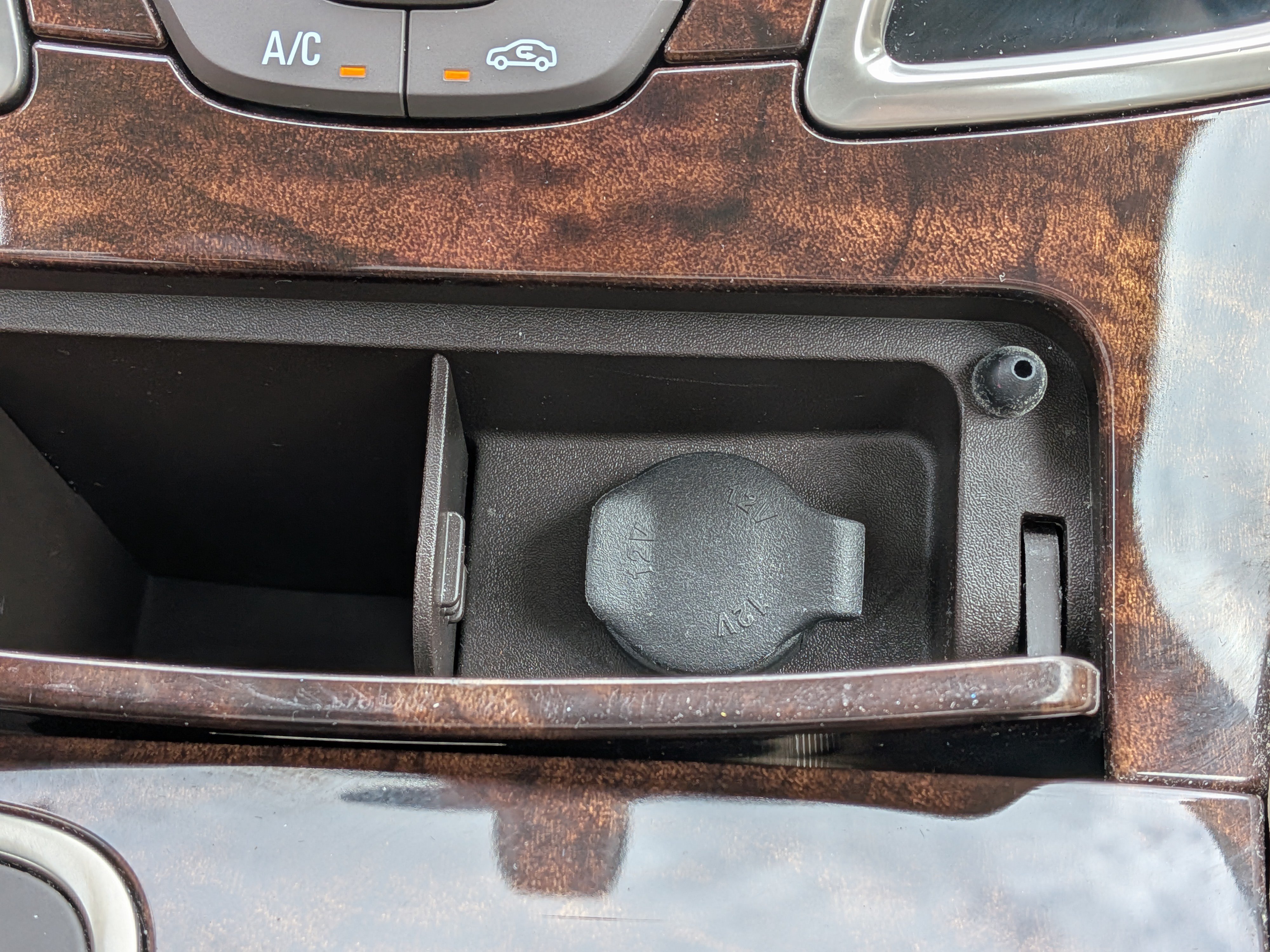 Used 2014 Buick LaCrosse Leather FWD image 31