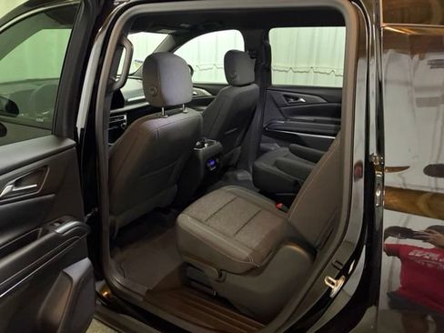 Used 2025 Chevrolet Traverse LT AWD/4WD image 20