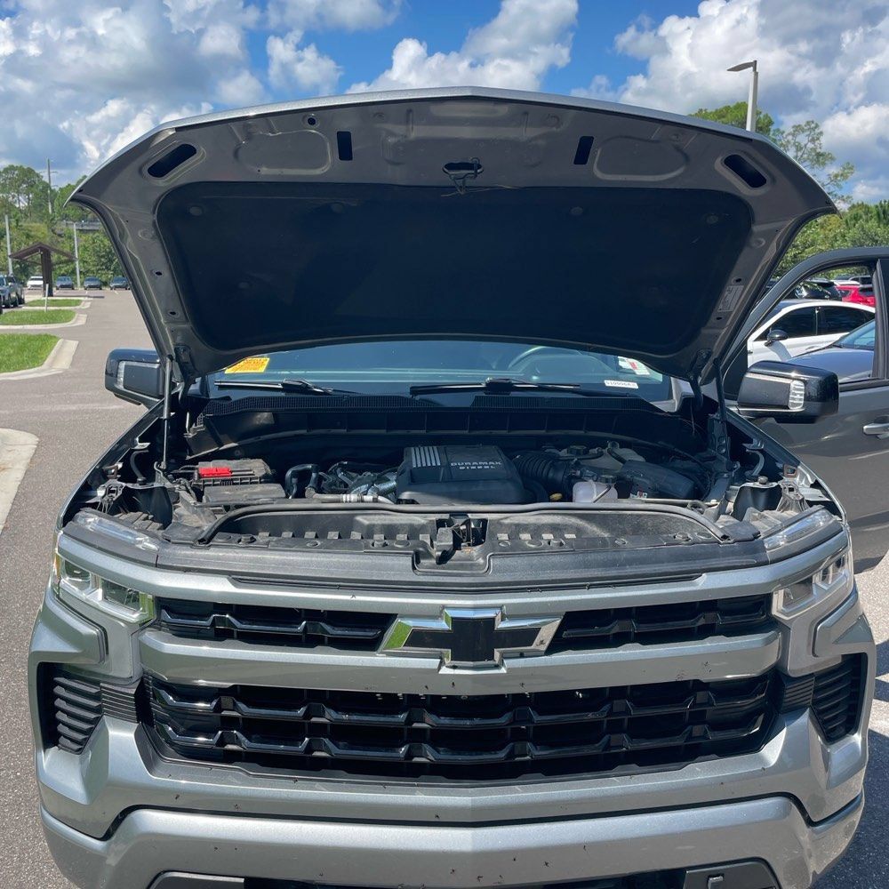 Used 2023 Chevrolet Silverado 1500 RST AWD/4WD image 3