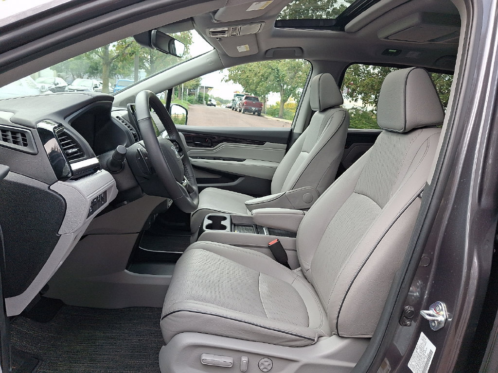Used 2024 Honda Odyssey Elite image 15
