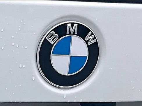 Used 2025 BMW X1 xDrive28i w/ Premium Package image 9