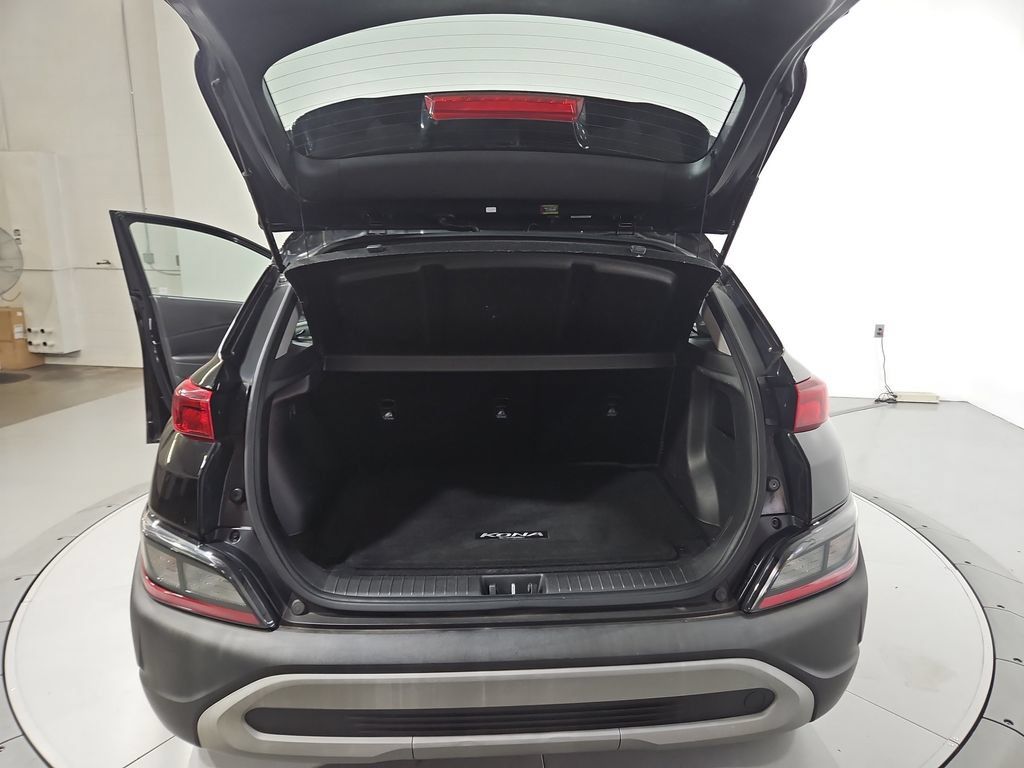 Used 2023 Hyundai Kona SE AWD/4WD image 22