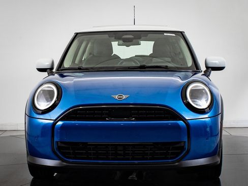 Certified 2025 MINI Cooper 2-Door Hardtop image 2