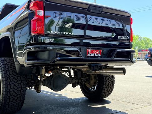Used 2020 Chevrolet Silverado 2500 High Country w/ Z71 Off-Road Package AWD/4WD image 8