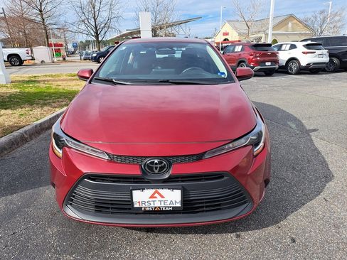 Used 2024 Toyota Corolla LE image 3