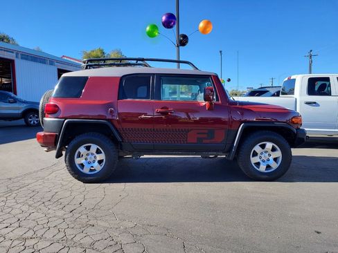 Used 2007 Toyota FJ Cruiser 4WD image 8