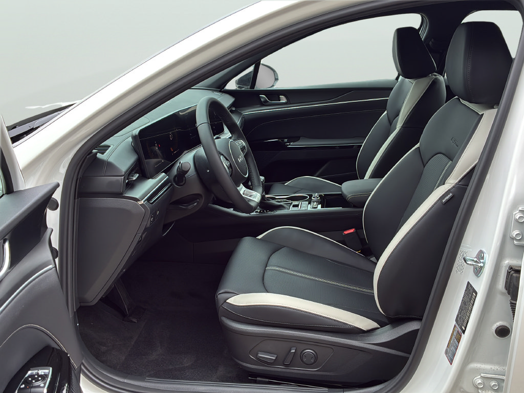 New 2026 Kia K5 GT-Line FWD image 13