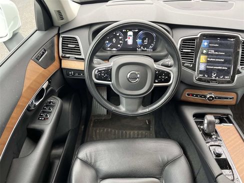 Used 2022 Volvo XC90 T8 Inscription Expression w/ Advanced Package image 14