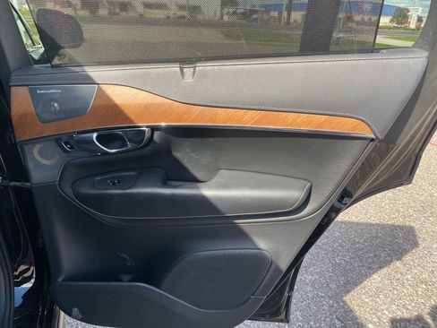 Used 2018 Volvo XC90 T6 Inscription w/ Convenience Package image 16