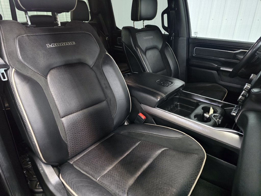 Used 2022 RAM 1500 Laramie w/ Sport Appearance Package AWD/4WD image 22