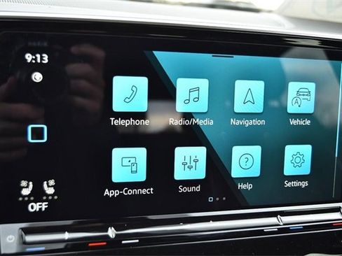 New 2026 Volkswagen Atlas Cross Sport SEL Premium R-Line image 14