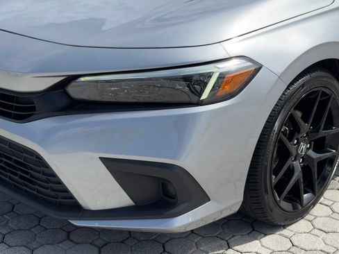 Used 2023 Honda Civic Sport image 14