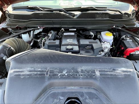 Used 2024 RAM 2500 Laramie w/ Night Edition AWD/4WD image 31