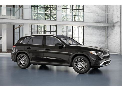Used 2026 Mercedes-Benz GLC 300 image 13