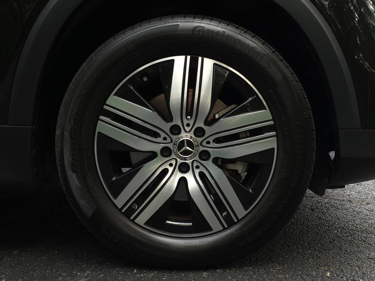 Used 2023 Mercedes-Benz EQB 300 4MATIC w/ Pinnacle Package image 60