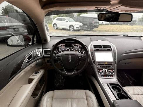 Used 2020 Lincoln MKZ Reserve w/ Luxury Package AWD/4WD image 24