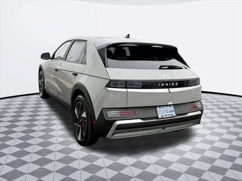 New 2026 Hyundai Ioniq 5 SE AWD/4WD image 5
